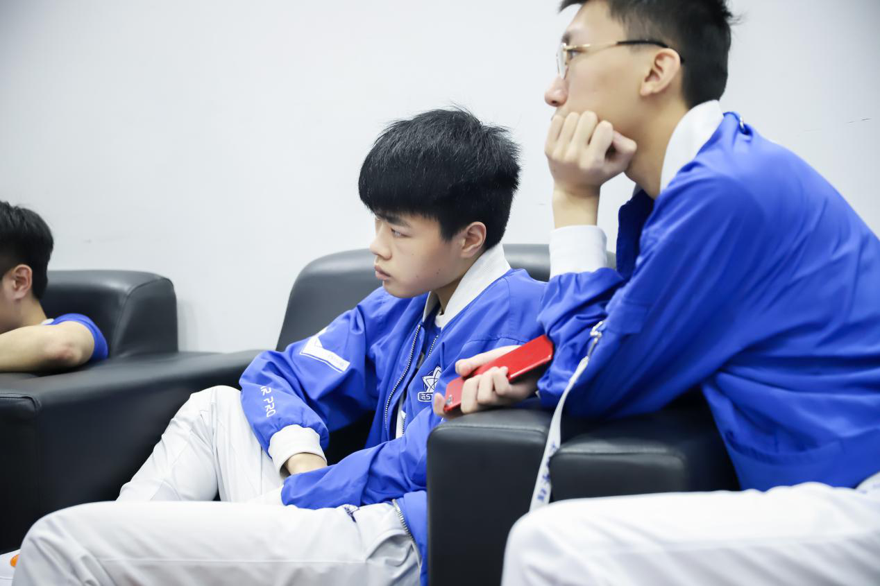 开云体育平台-一路高歌！冲击金杯，实现四连胜的简单介绍