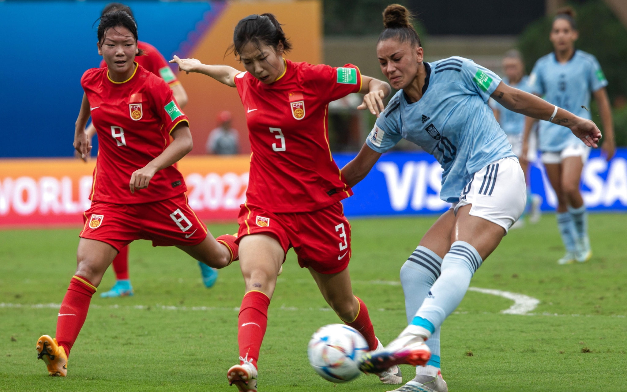 包含美国女足继续备战奥运会，全队状态良好的词条