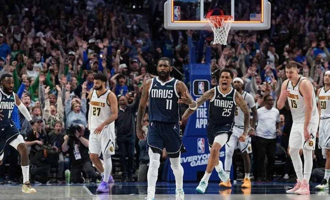 包含独行侠主场告捷，比横扫同城对手的词条