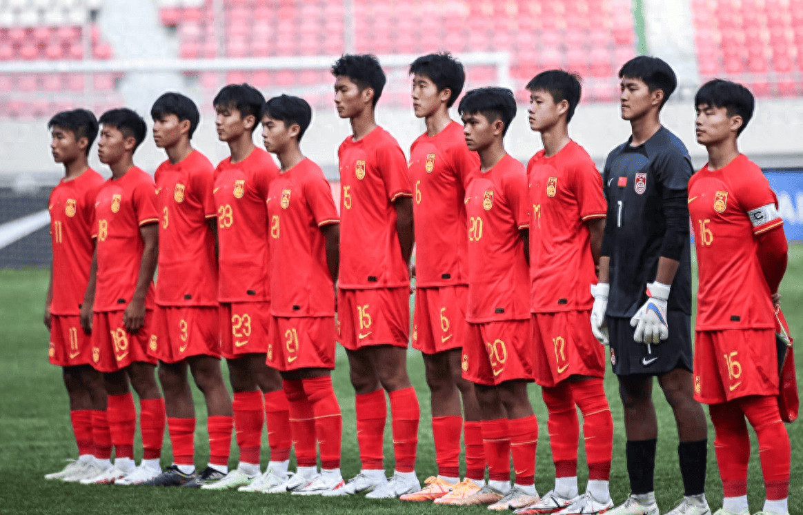 开云体育下载-亚洲杯赛场激烈迎战，精彩纷呈赛事看点多