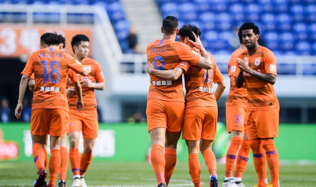 开云体育直播-鲁能主场对阵苏宁，谁能笑到最后