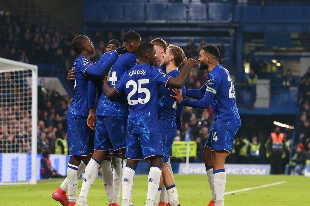 开云体育平台-切尔西对决狼队，胜负难料对决