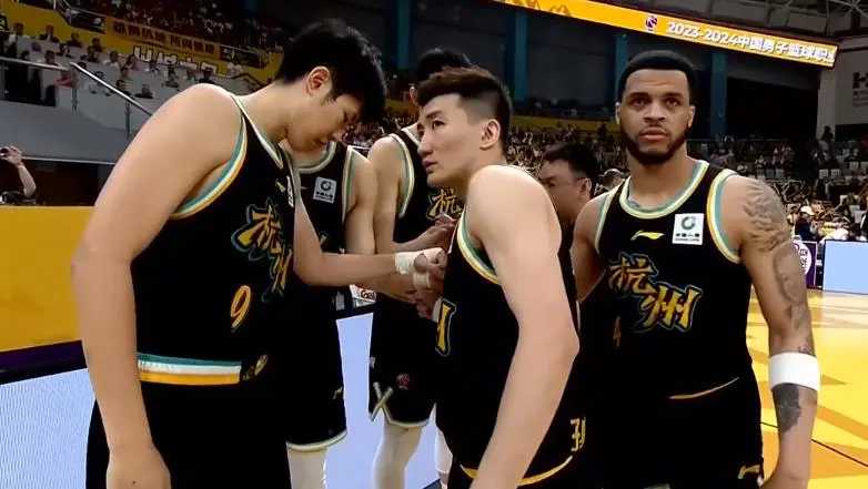 开云体育网页版-黑龙江队与福建队展开激烈对决，胜负难分的简单介绍