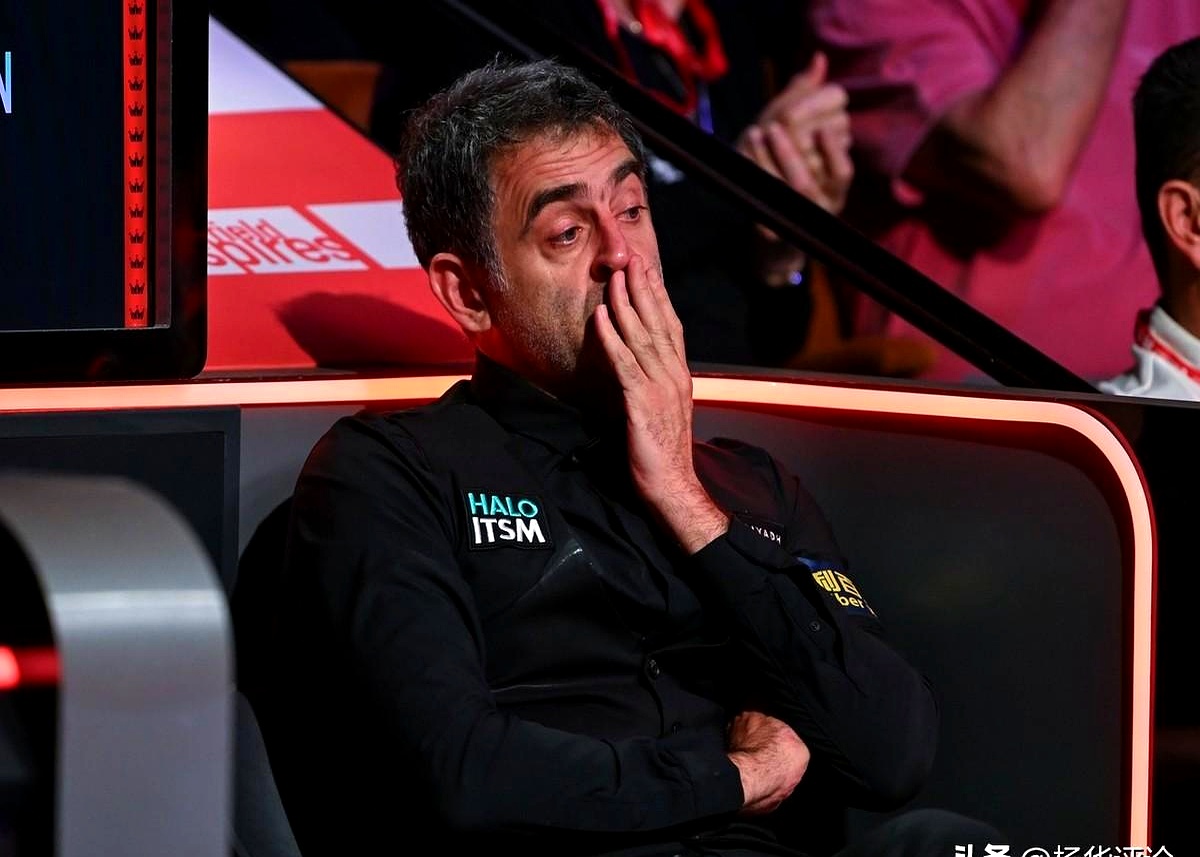 情绪紧张！球员心急失误导致失球