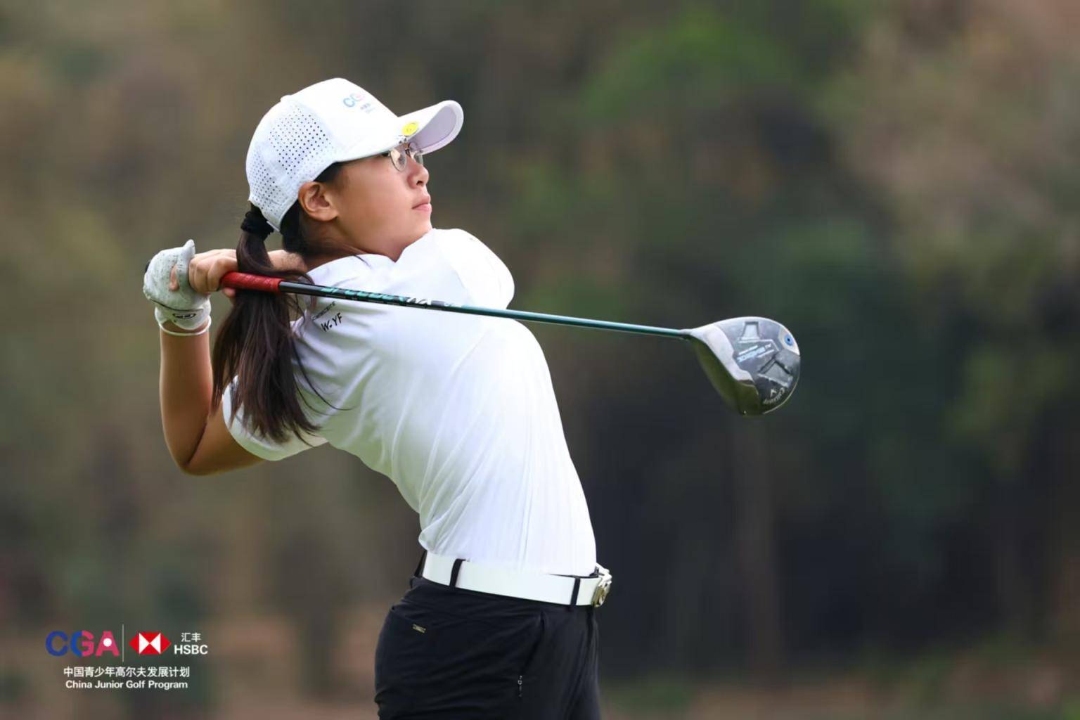 瑞典女子高尔夫选手逆袭夺冠