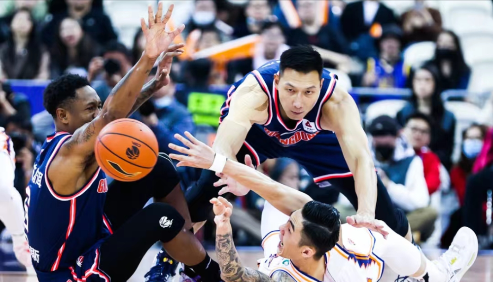 开云体育亚洲官网-广东雄鹿队运筹帷幄，成功助攻获胜