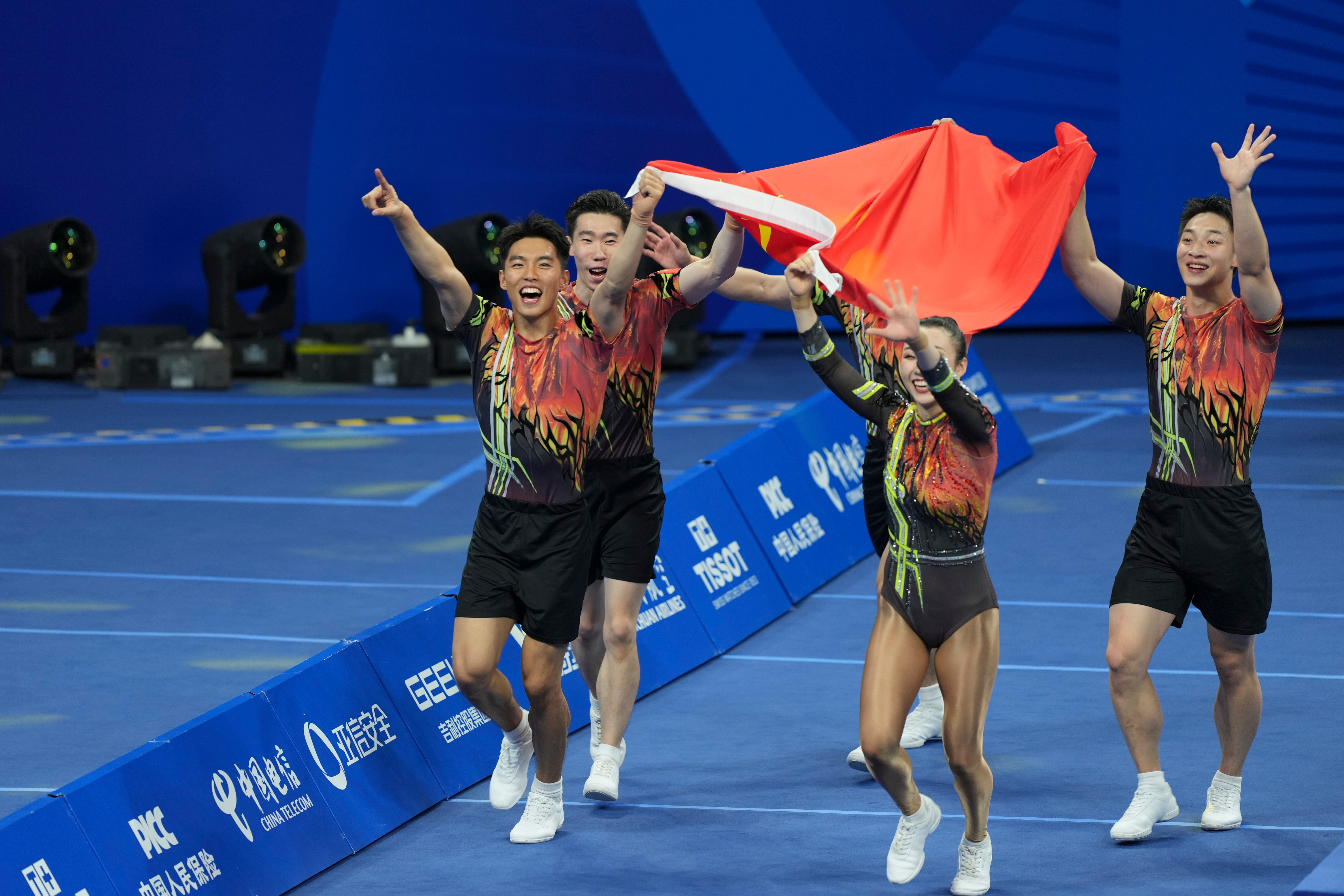 体操选拔赛中国队员发光发热，圆满完结的简单介绍