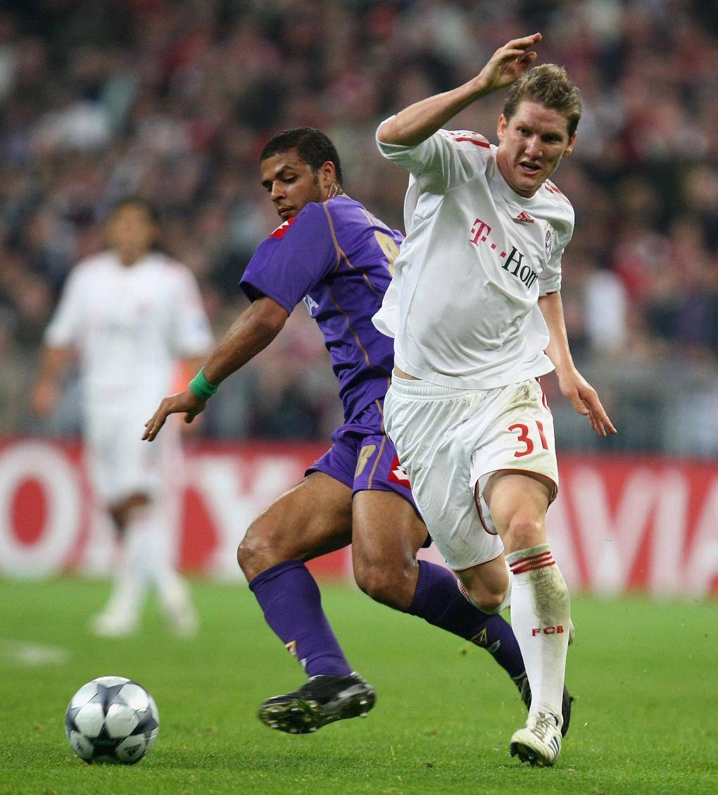 开云体育网站-卡昂队在冠军联赛中追赶领先对手